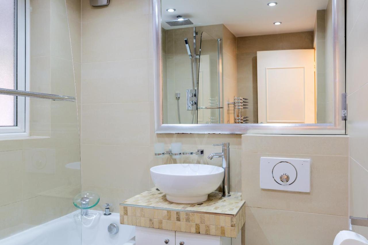Spacious 3 Bedroom Apt In Covent Garden Londres Extérieur photo